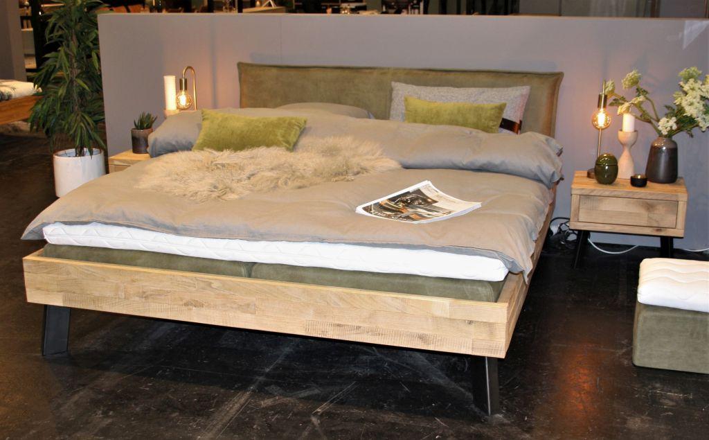 Massivholzbett Timber Look Eiche raw Bianco